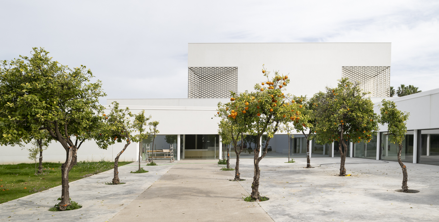 geometric façade systems square serie